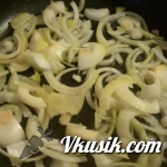Шаг 5 (Кулинарный рецепт с фото - Куриная печень жареная с луком)