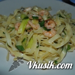 Шаг 10 (Кулинарный рецепт с фото - Паста с креветками и кабачками)